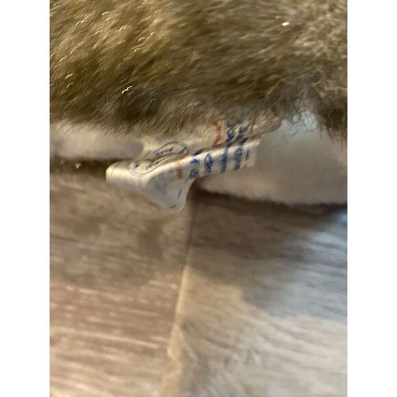 Build A Bear  Gray Wolf Dog Plush 17”  Retired Blue Eyes - Picture 11 of 12